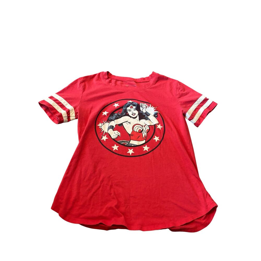 love tribe Wonder Woman Red T-Shirt Size M Women's